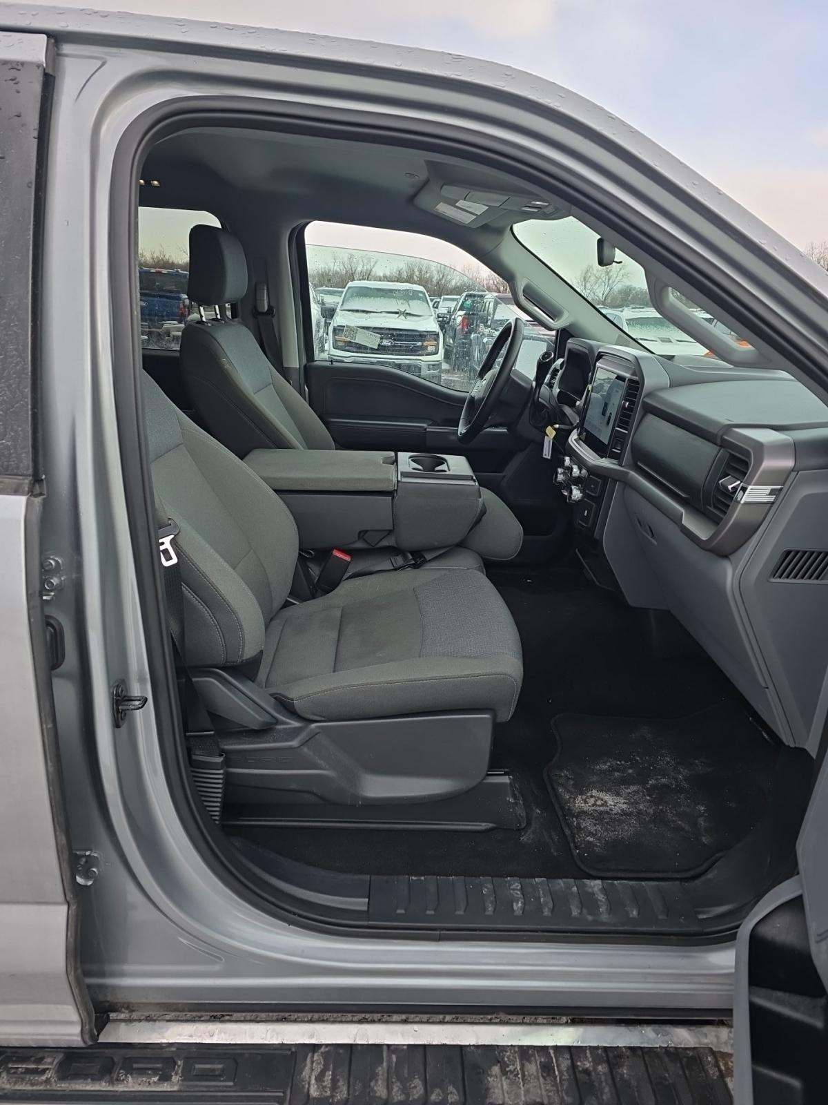 2025 Ford F-150 XLT AWD