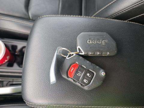 JEEP UNLIMITED SAHARA - 4