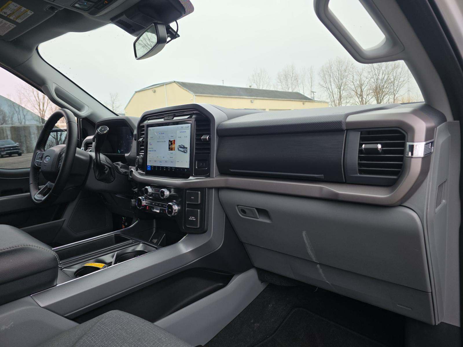 2025 Ford F-150 XLT AWD