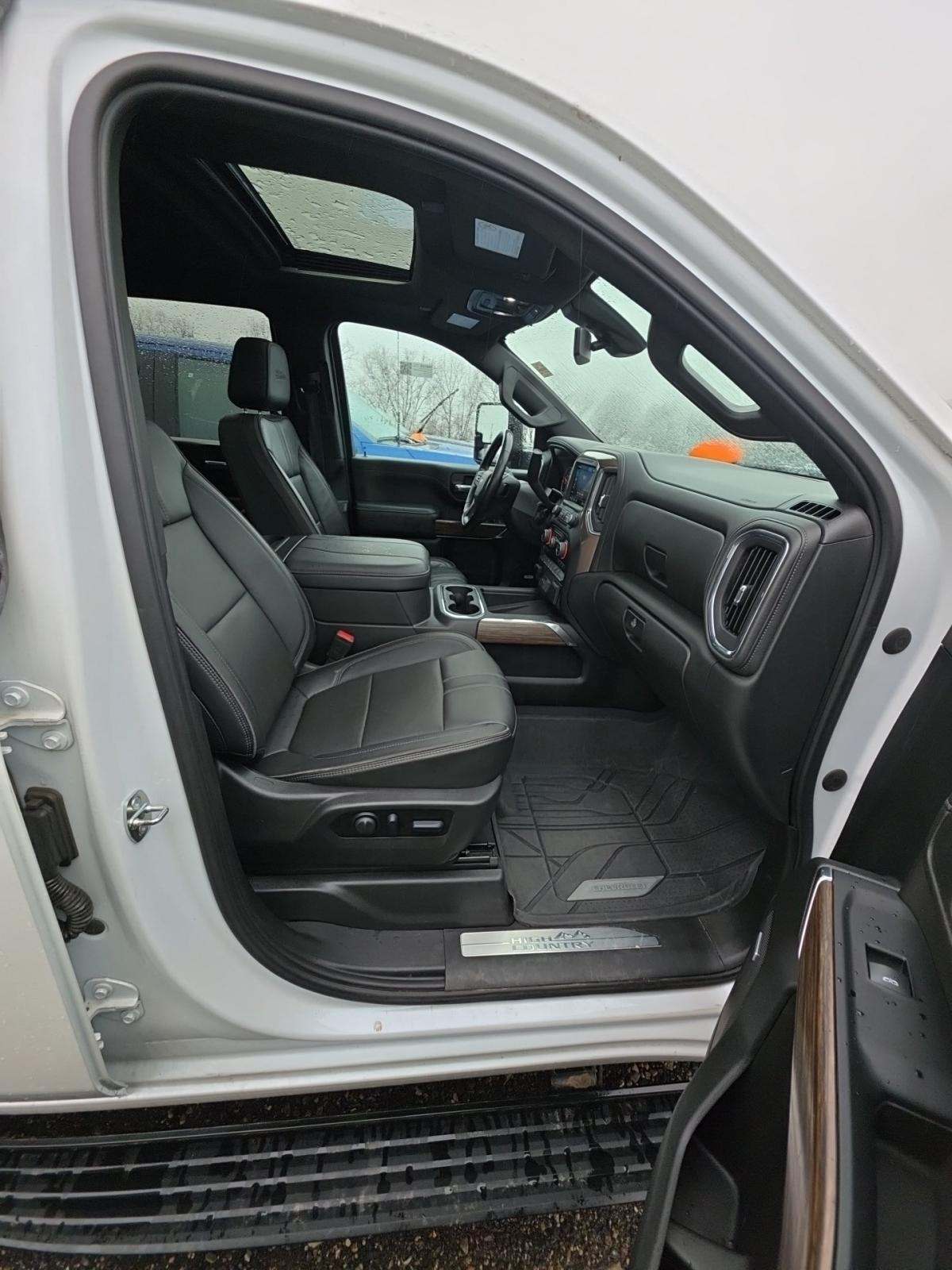 2023 Chevrolet Silverado 3500HD High Country AWD