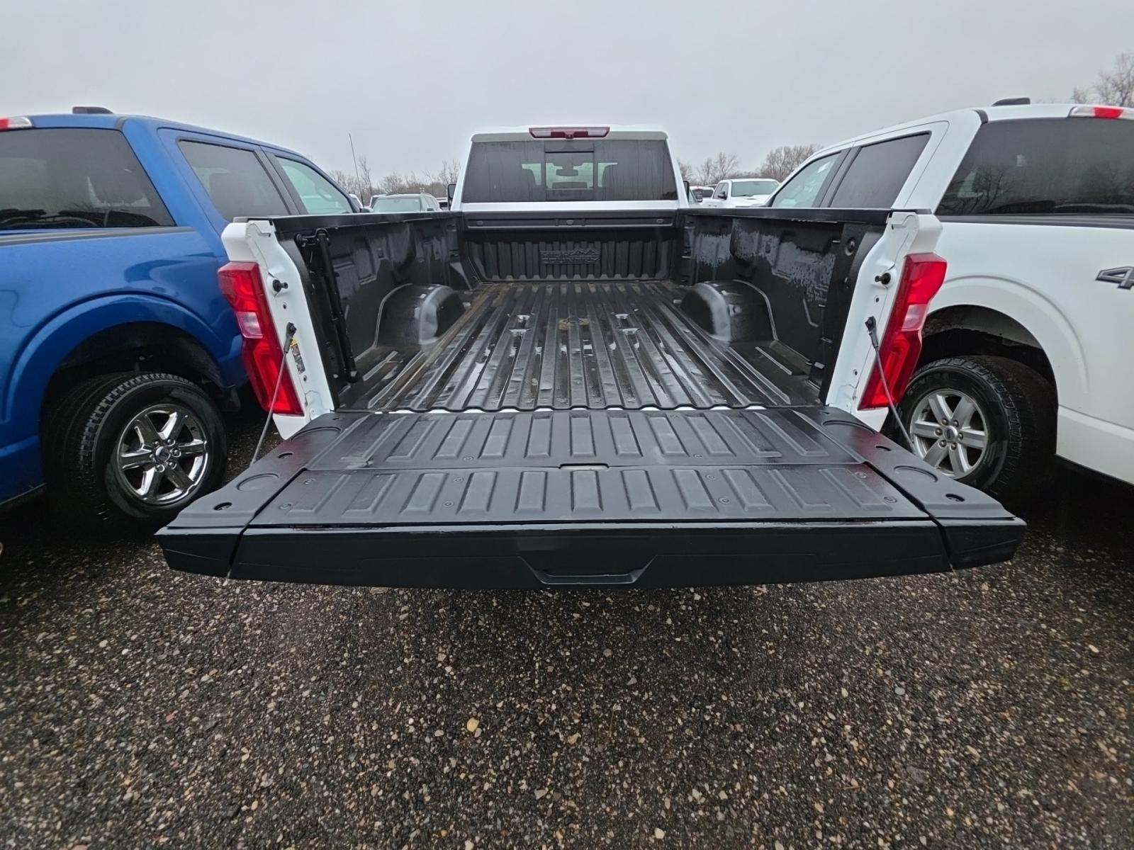 2023 Chevrolet Silverado 3500HD High Country AWD
