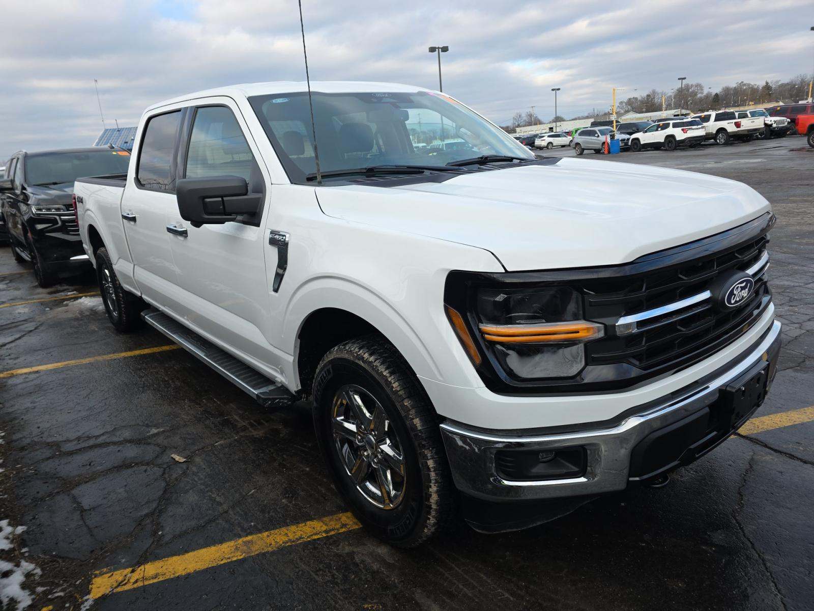 2024 Ford F-150 XLT AWD