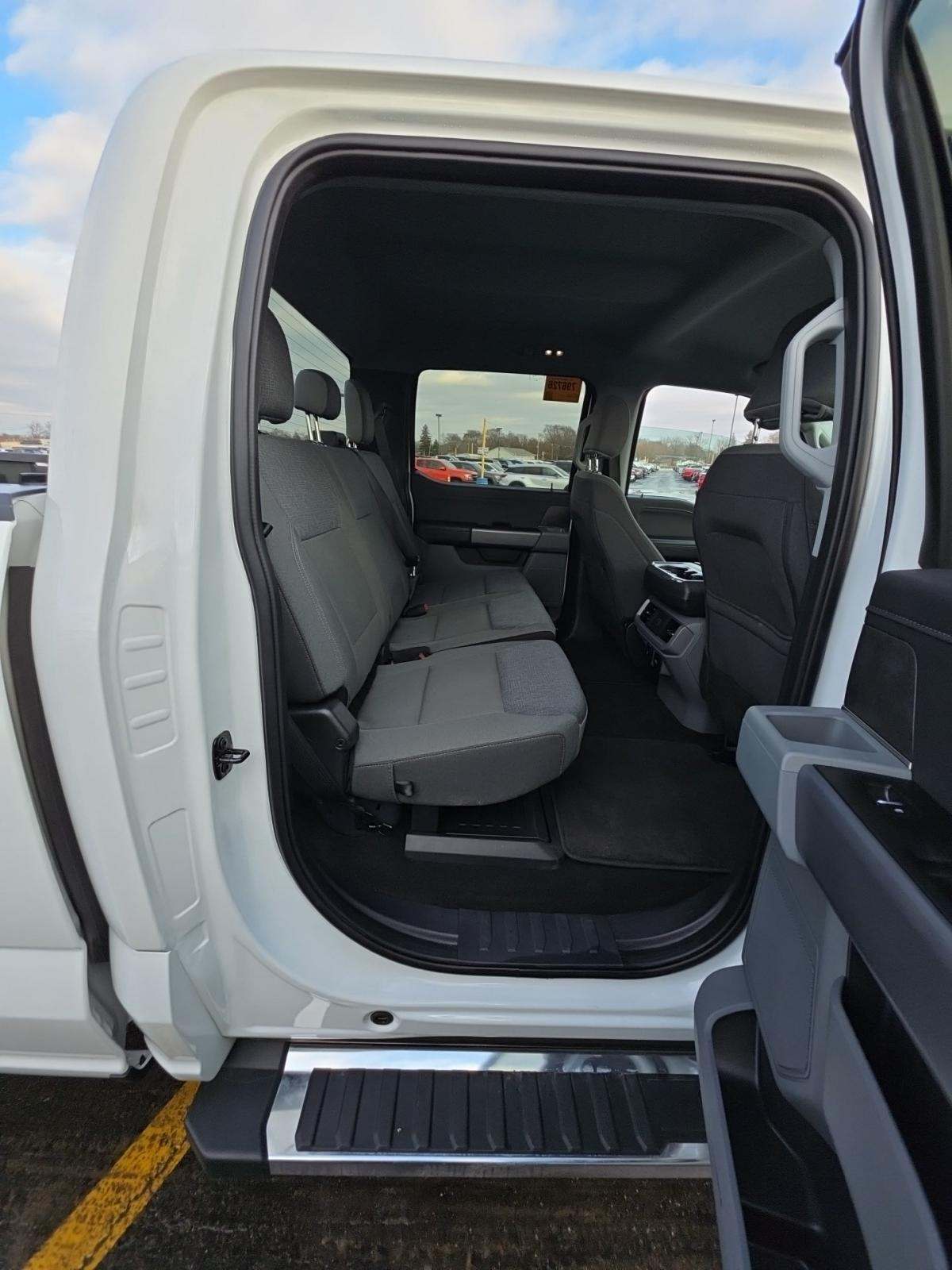 2024 Ford F-150 XLT AWD