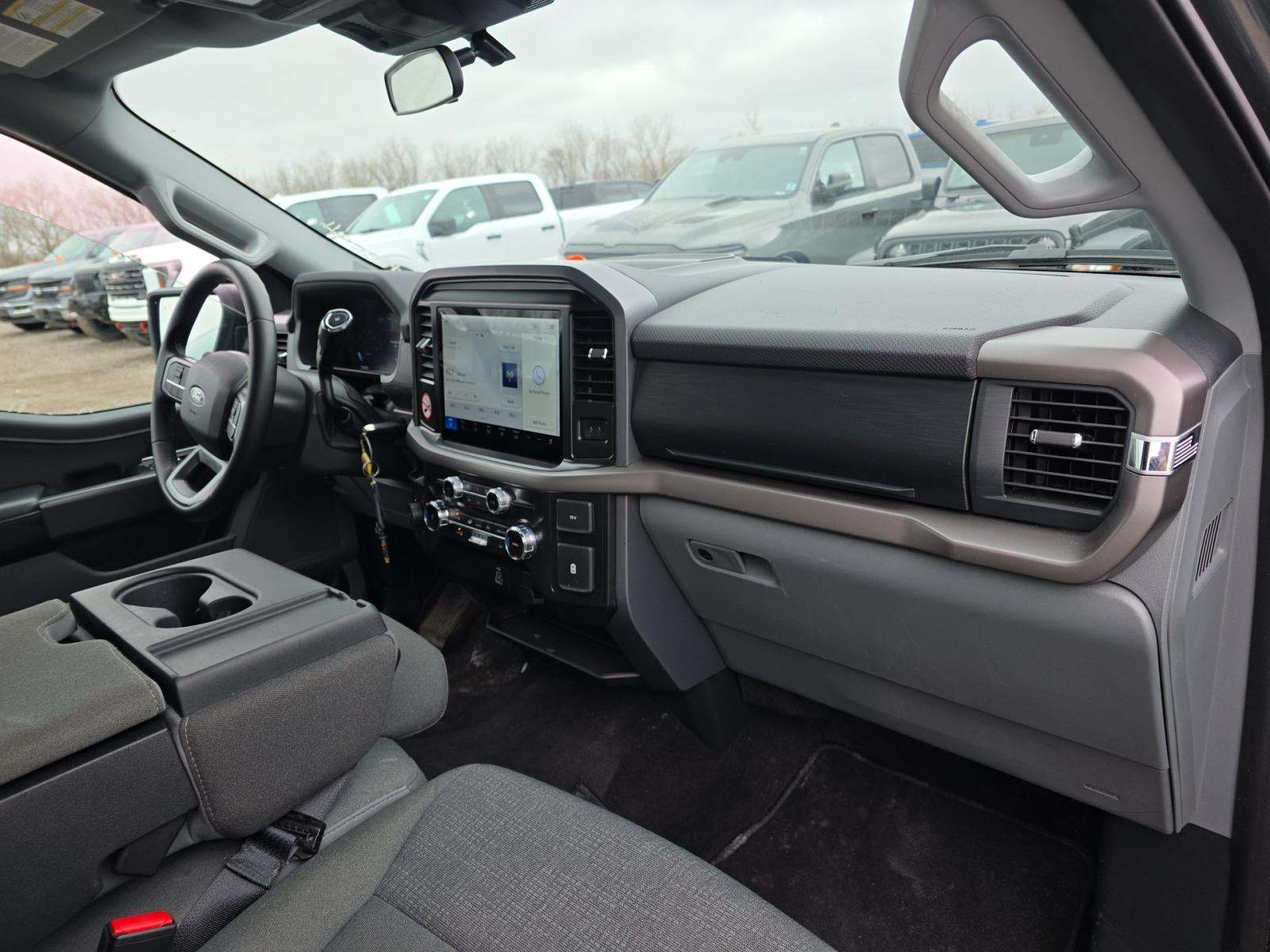2025 Ford F-150 XLT AWD