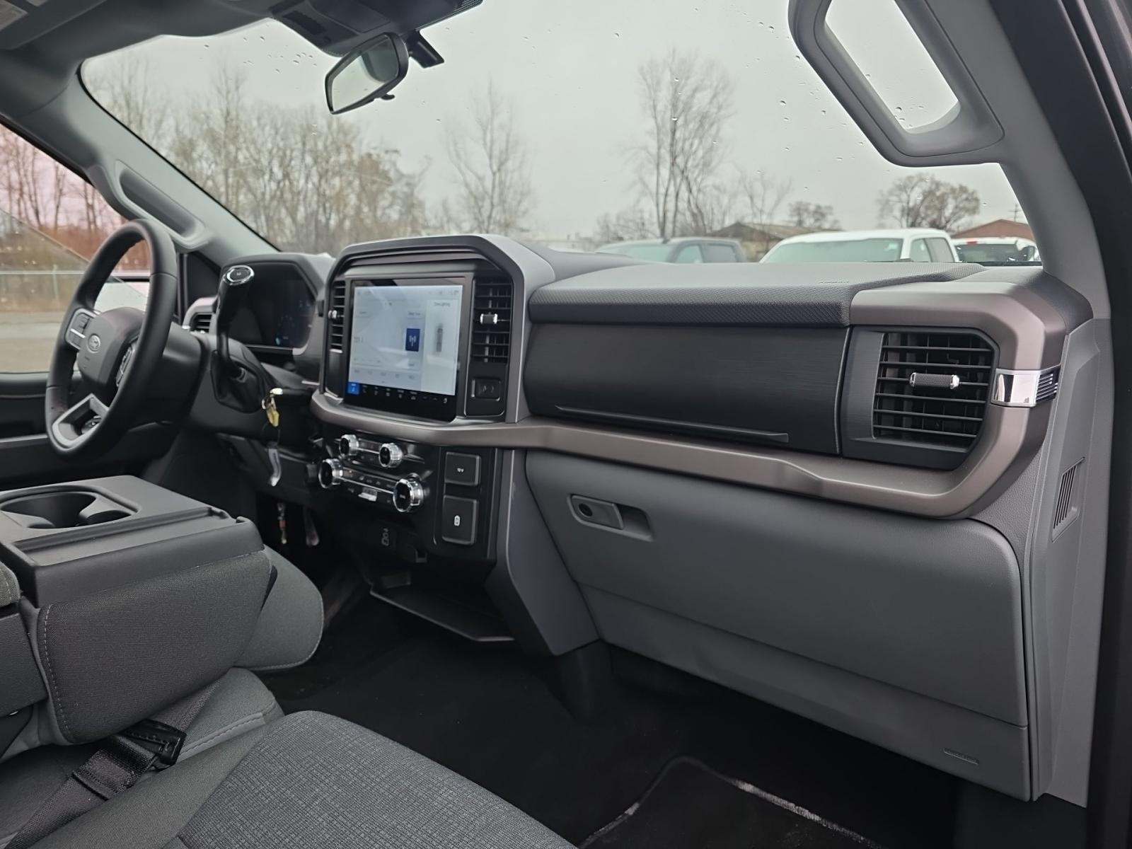 2025 Ford F-150 XLT AWD