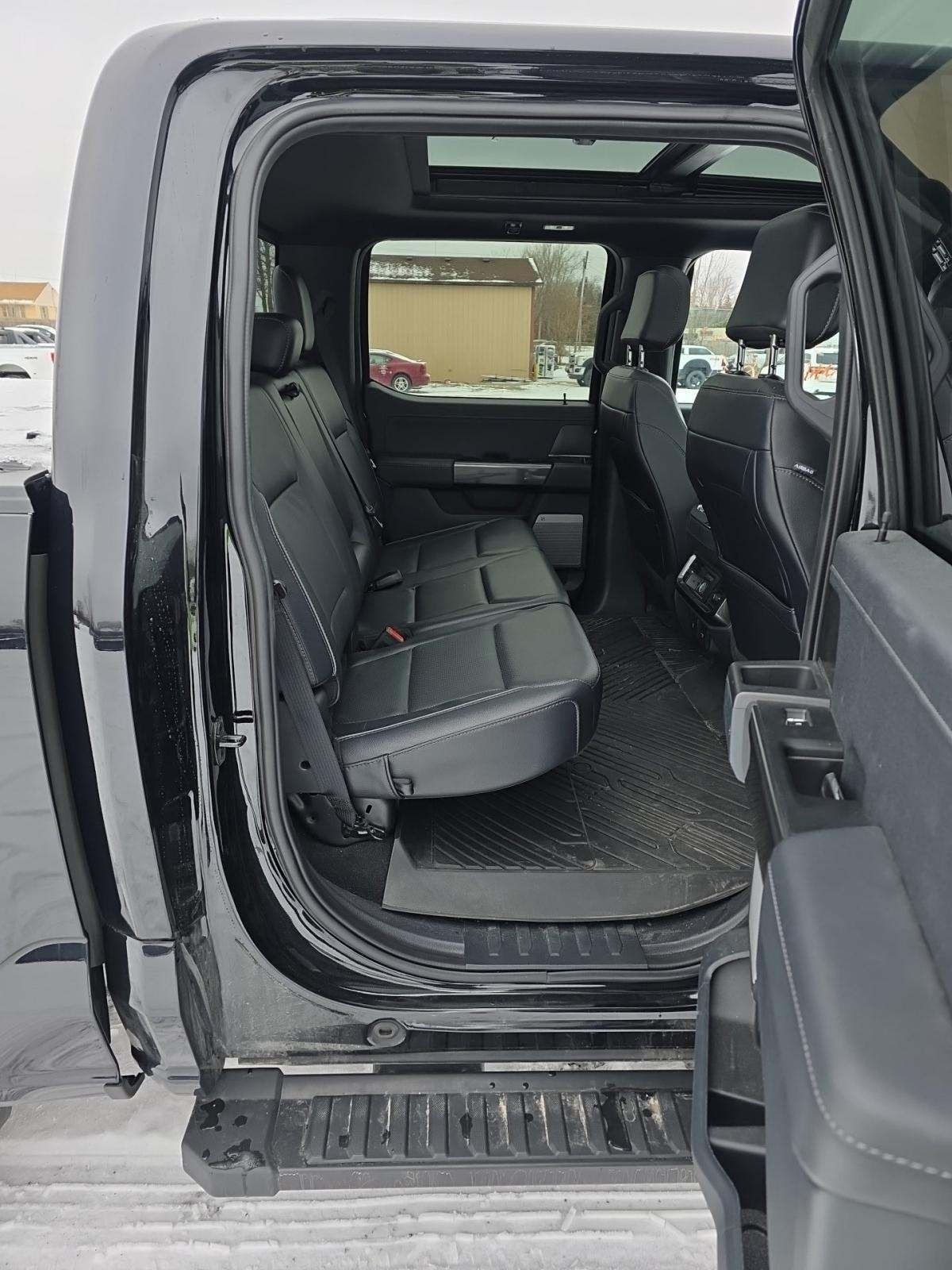 2023 Ford F-150 Hybrid Lariat AWD