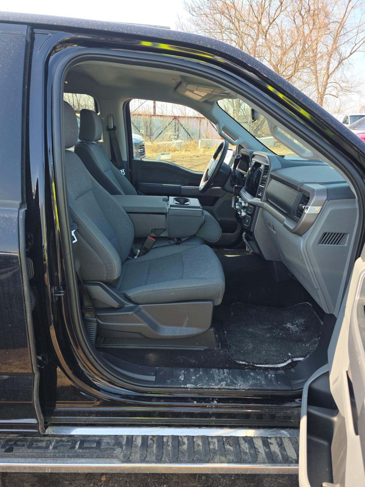 2025 Ford F-150 XLT AWD