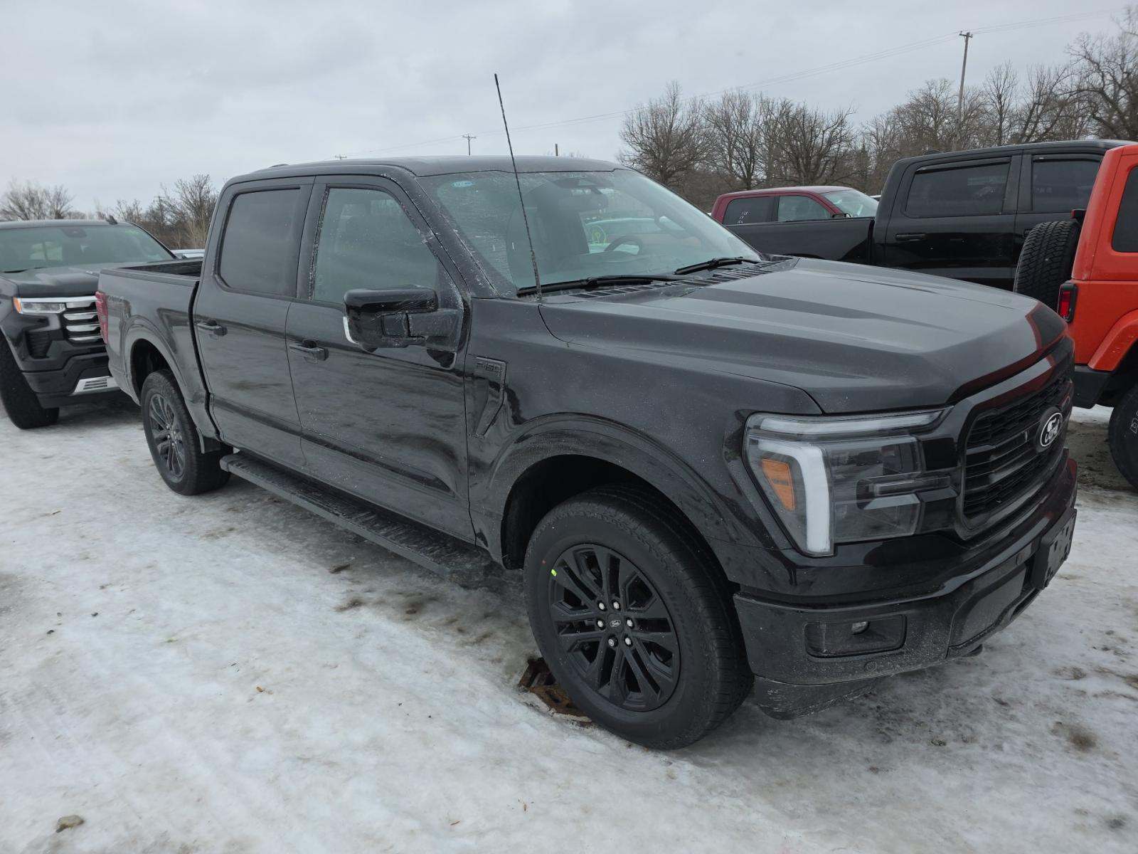 2025 Ford F-150 Lariat AWD