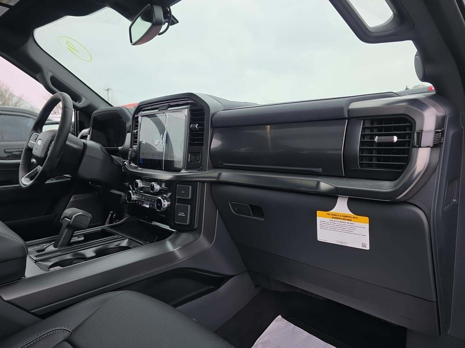 2025 Ford F-150 Lariat AWD