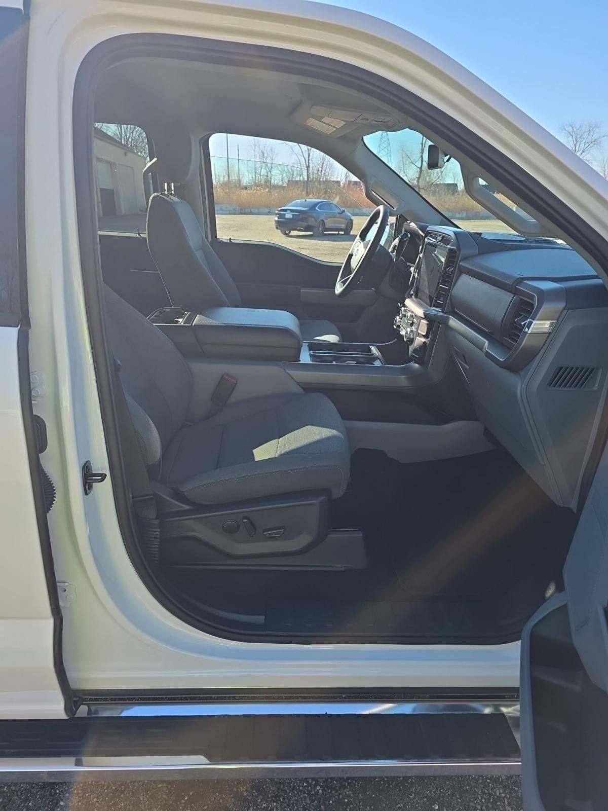 2025 Ford F-150 XLT AWD