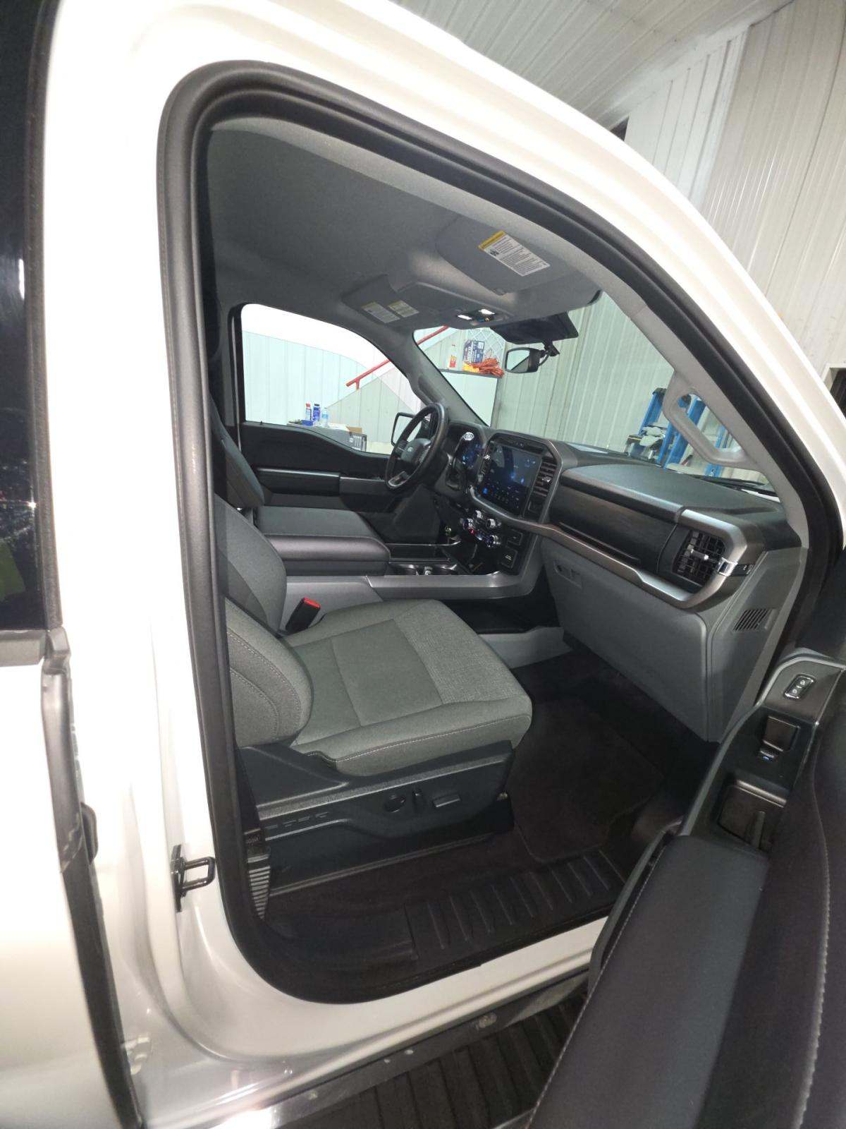 2025 Ford F-150 XLT AWD