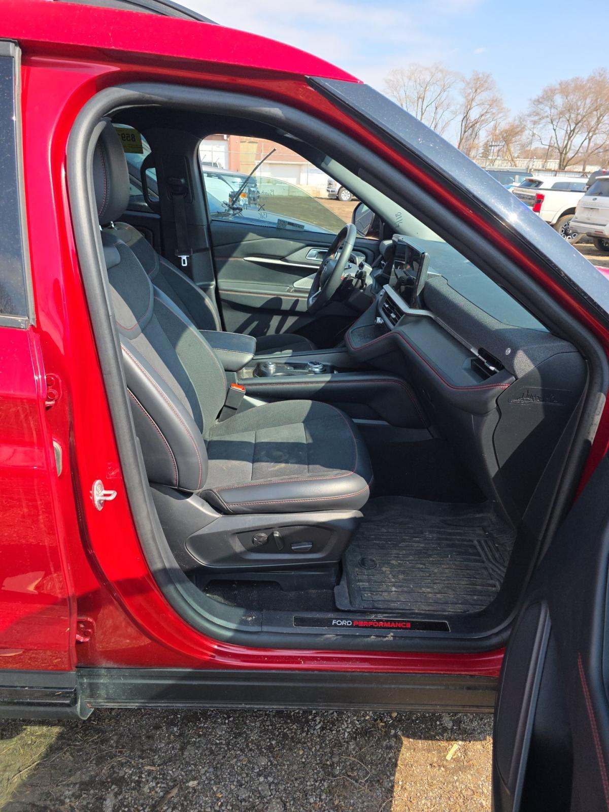 2025 Ford Explorer ST AWD