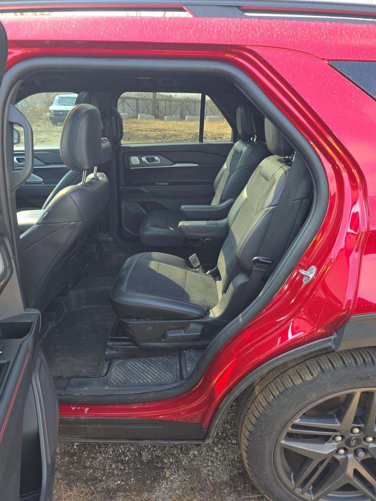 2025 Ford Explorer ST AWD