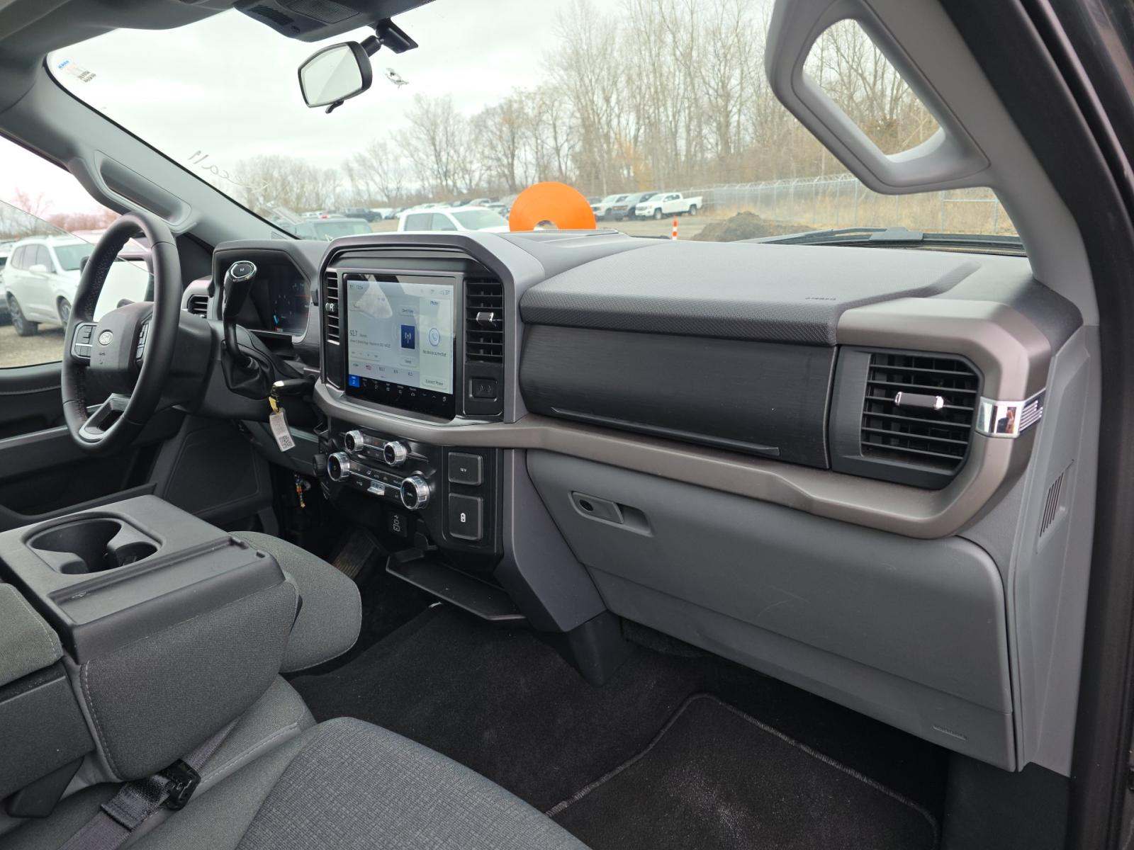 2025 Ford F-150 XLT AWD