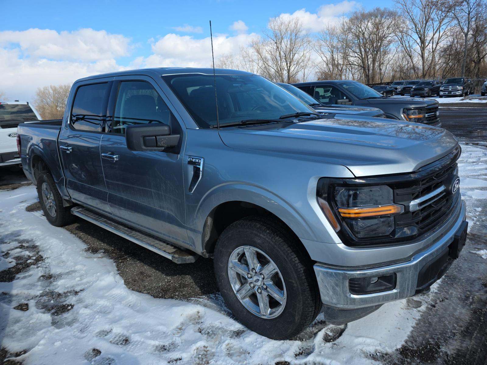 2025 Ford F-150 XLT AWD