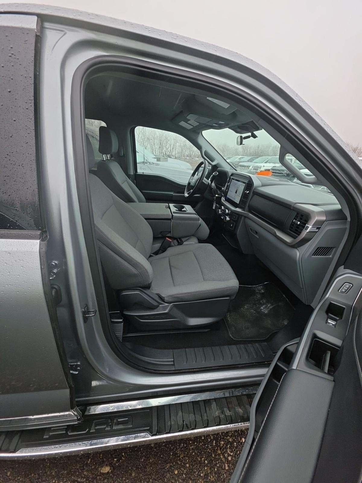 2025 Ford F-150 XLT AWD