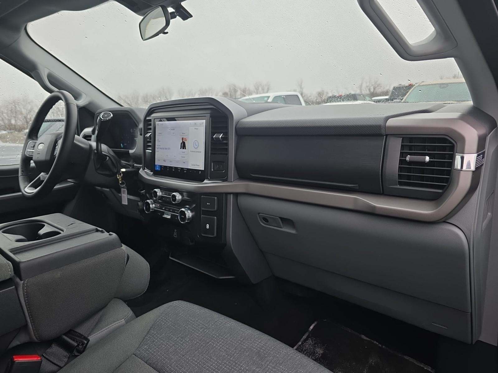 2025 Ford F-150 XLT AWD