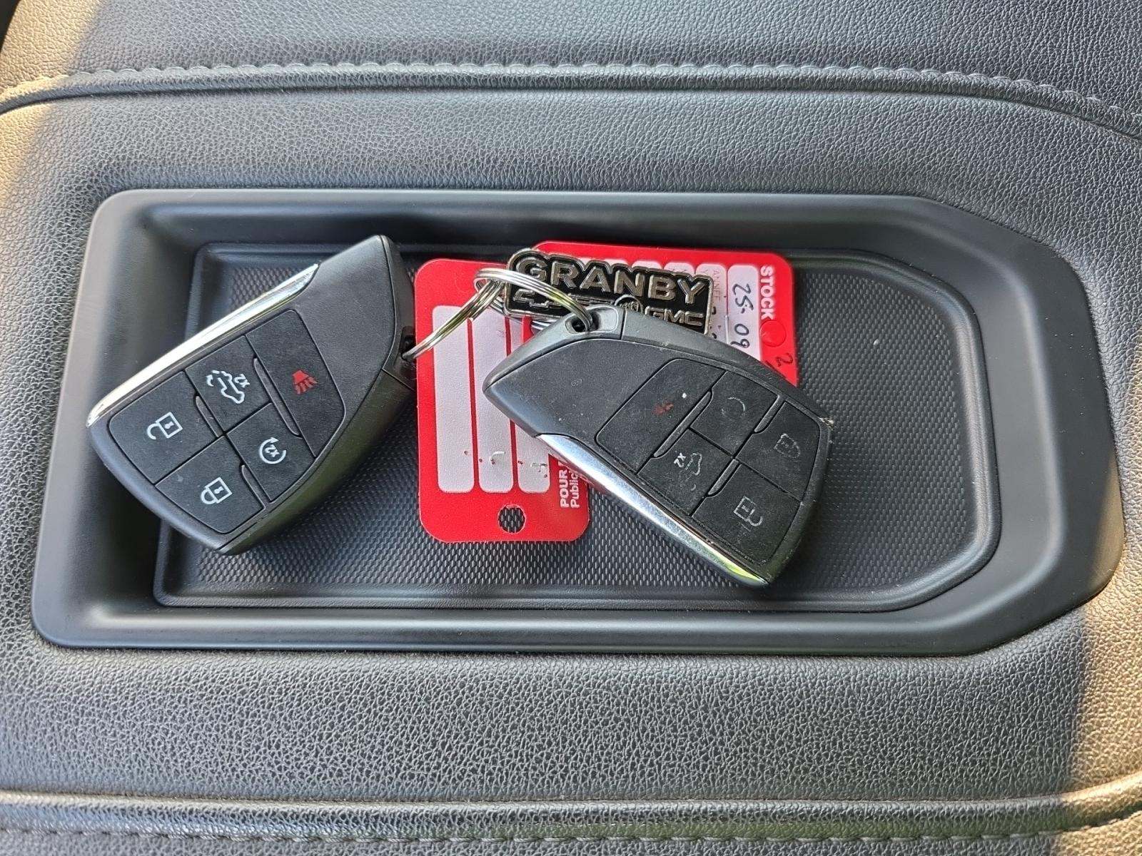 2022 Chevrolet Silverado 1500 RST AWD