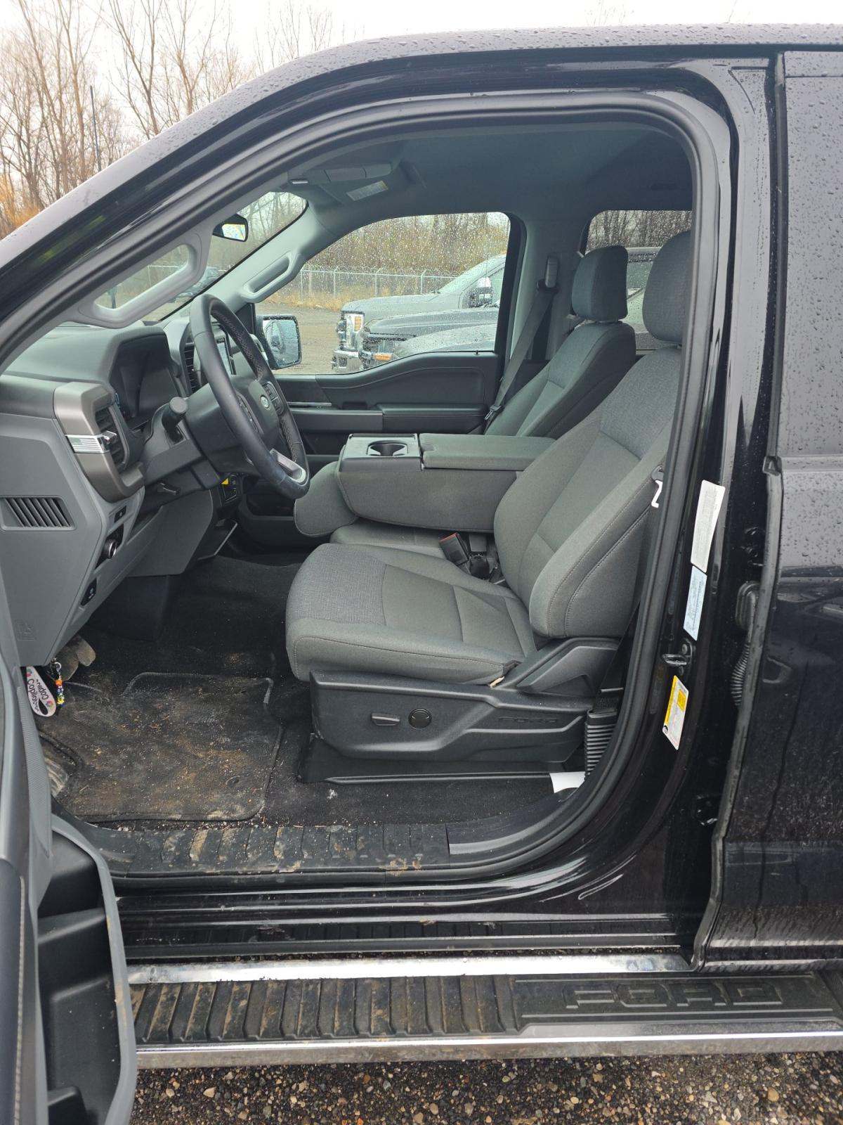 2025 Ford F-150 XLT AWD