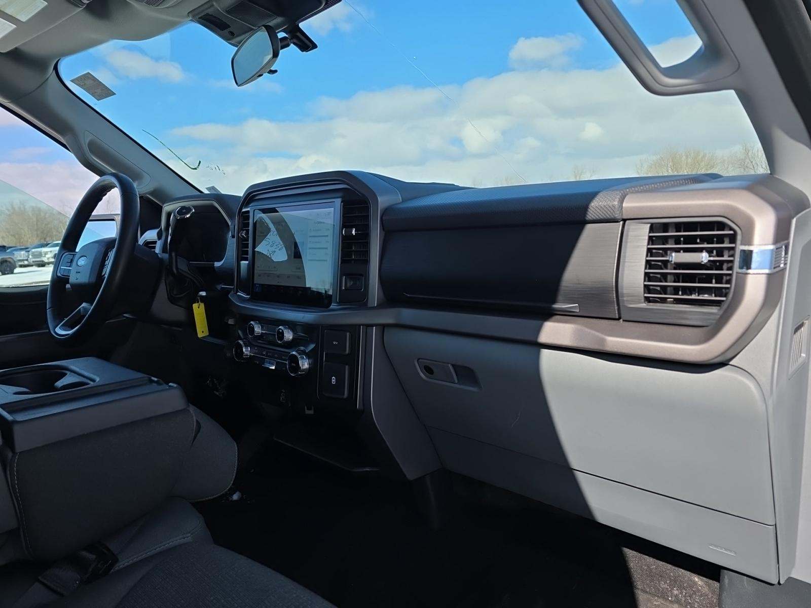 2025 Ford F-150 XLT AWD