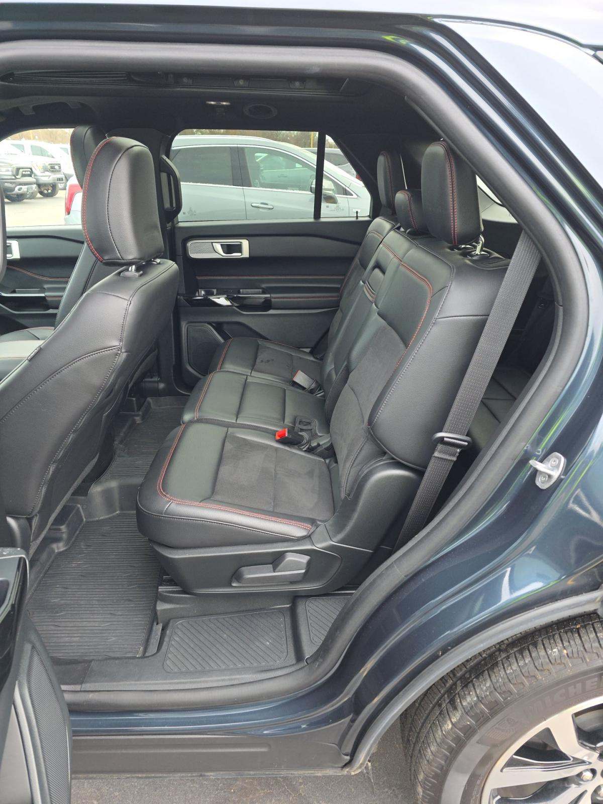 2024 Ford Explorer ST-Line AWD