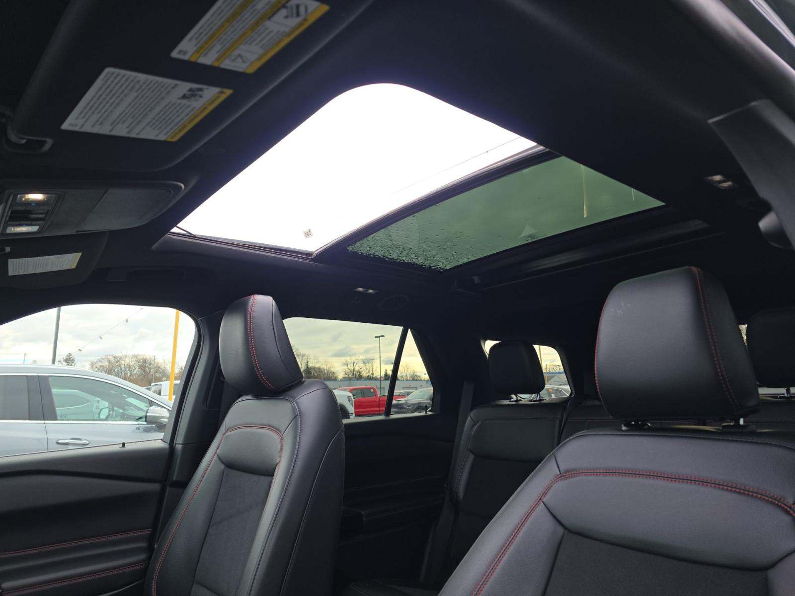 2024 Ford Explorer ST-Line AWD