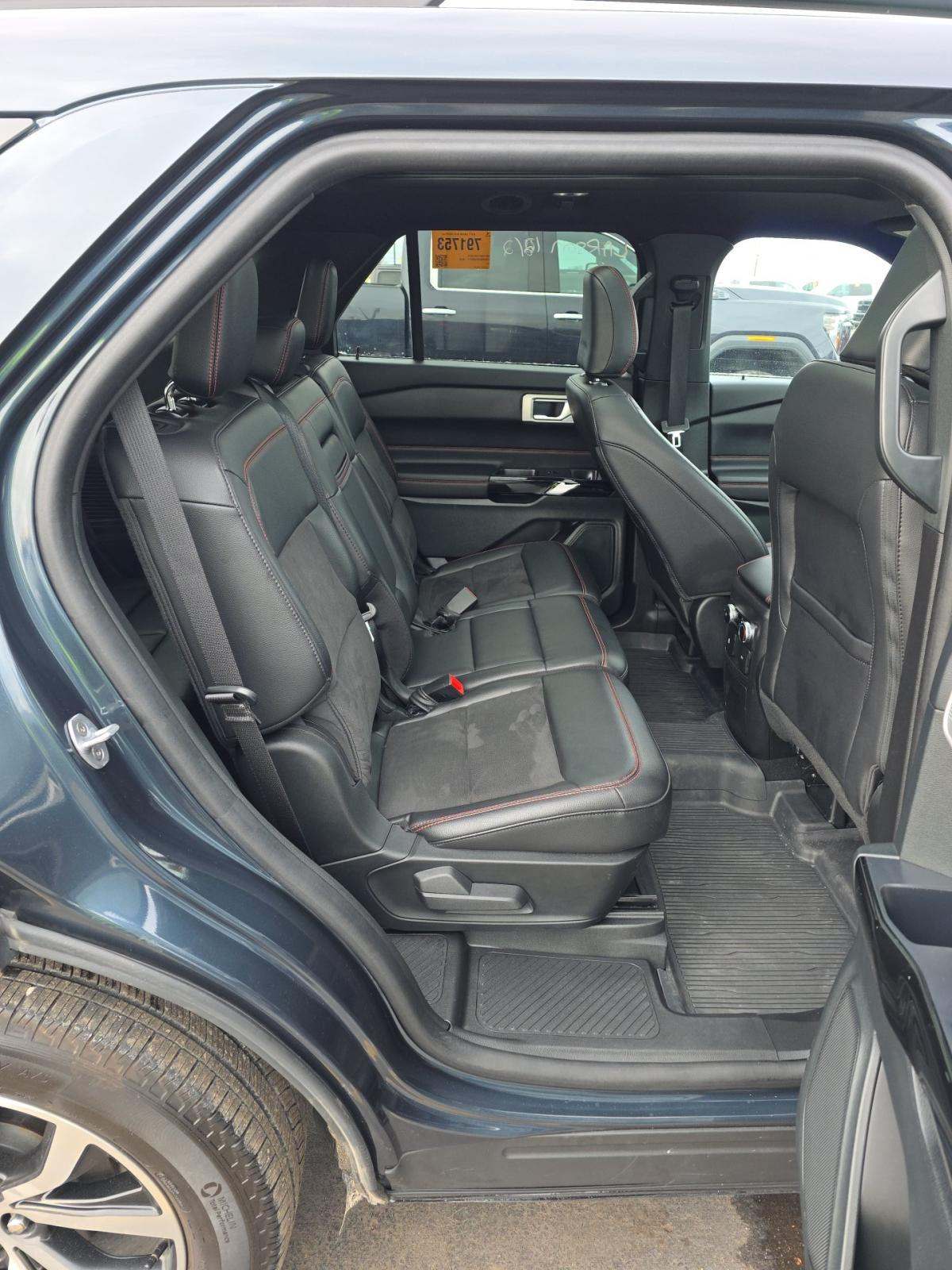 2024 Ford Explorer ST-Line AWD