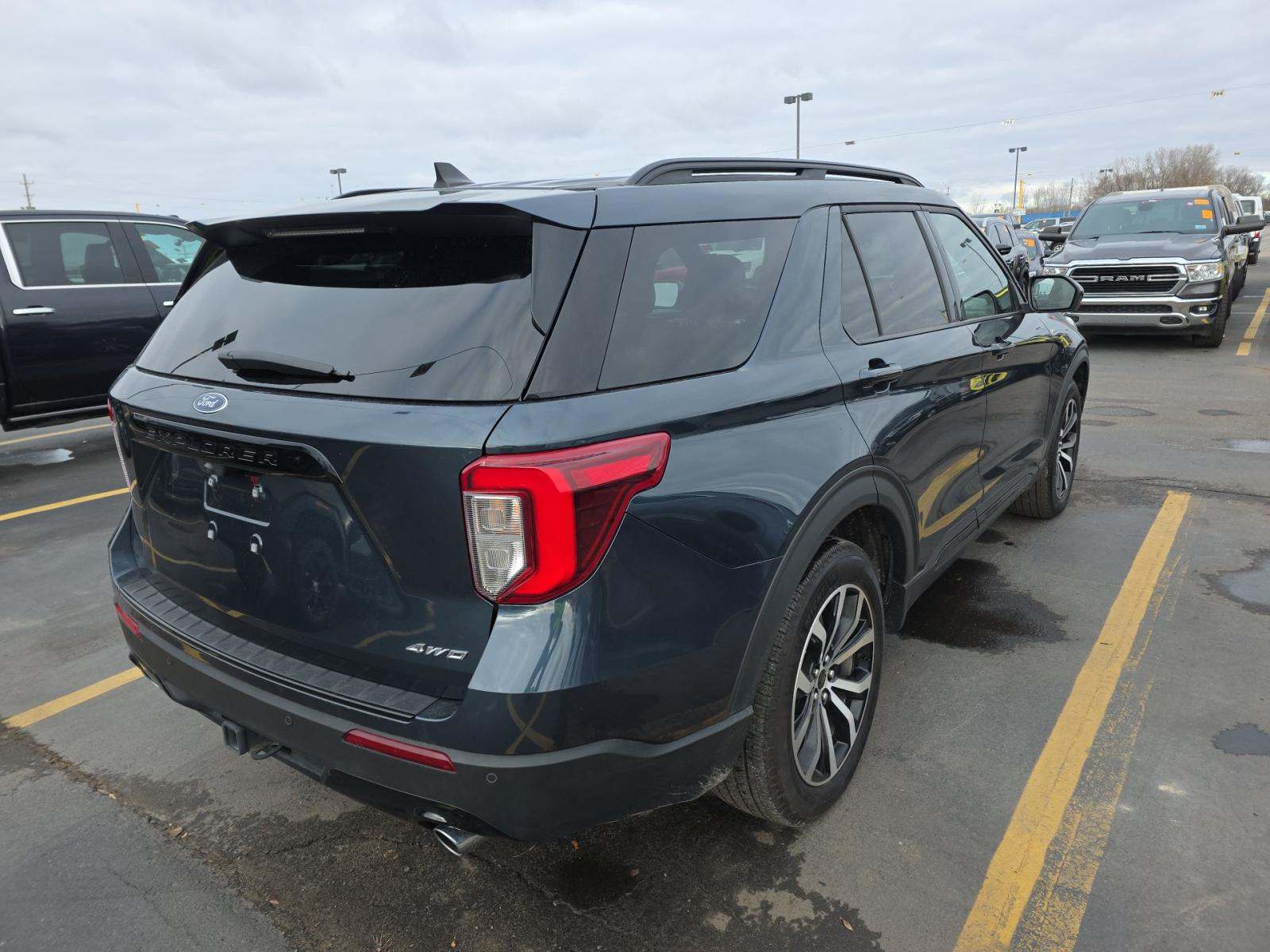 2024 Ford Explorer ST-Line AWD