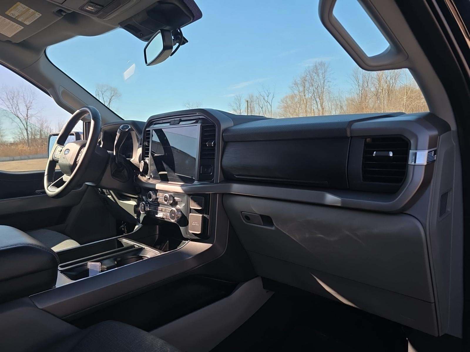 2025 Ford F-150 XLT AWD