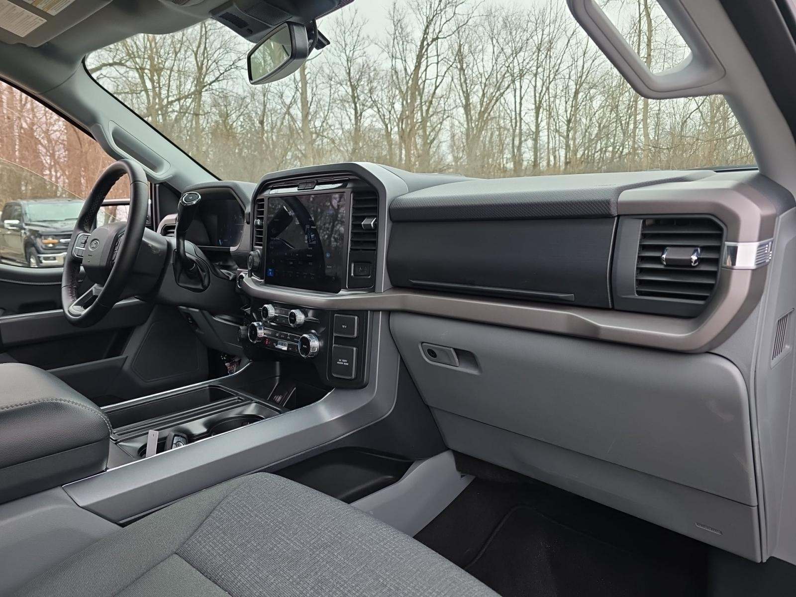 2025 Ford F-150 XLT AWD