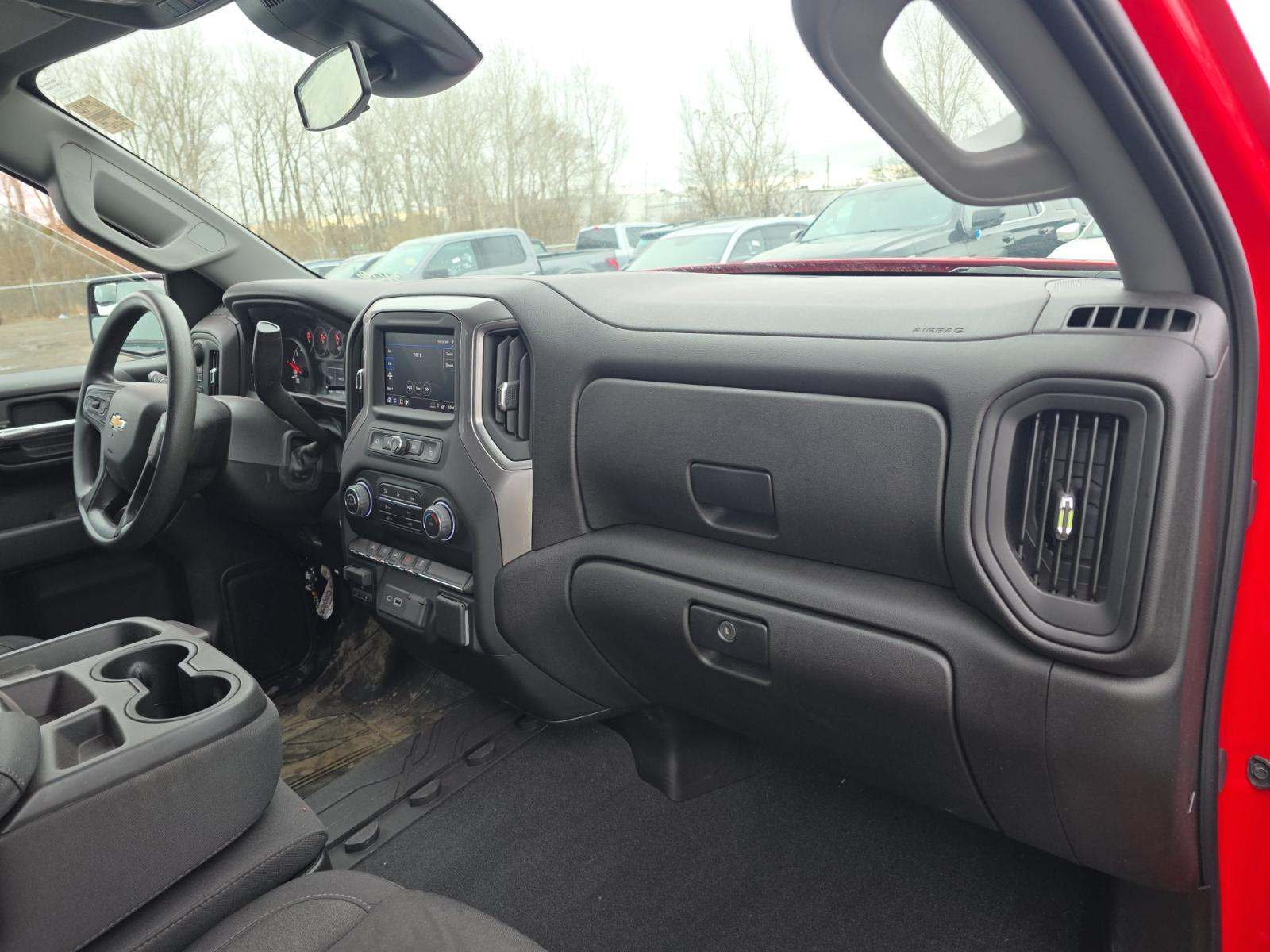 2024 Chevrolet Silverado 1500 Custom AWD