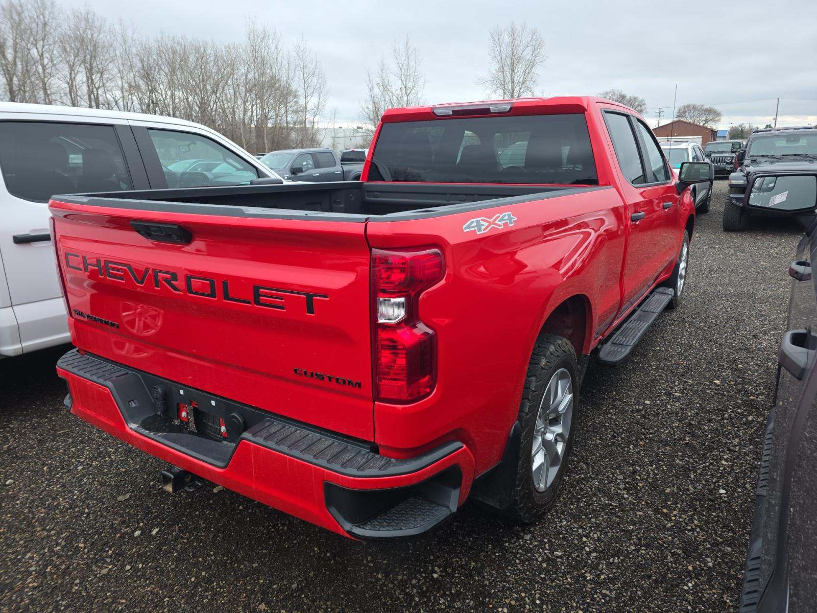 2024 Chevrolet Silverado 1500 Custom AWD