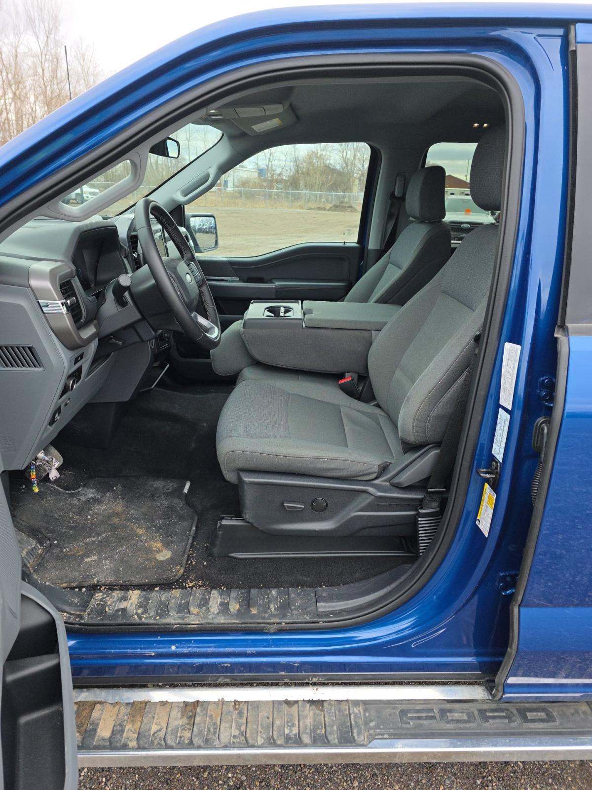 2025 Ford F-150 XLT AWD