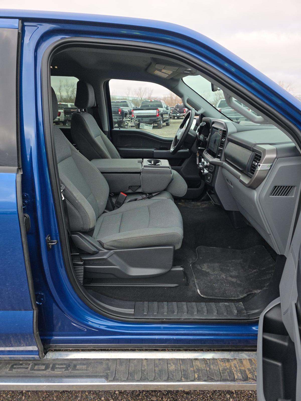 2025 Ford F-150 XLT AWD