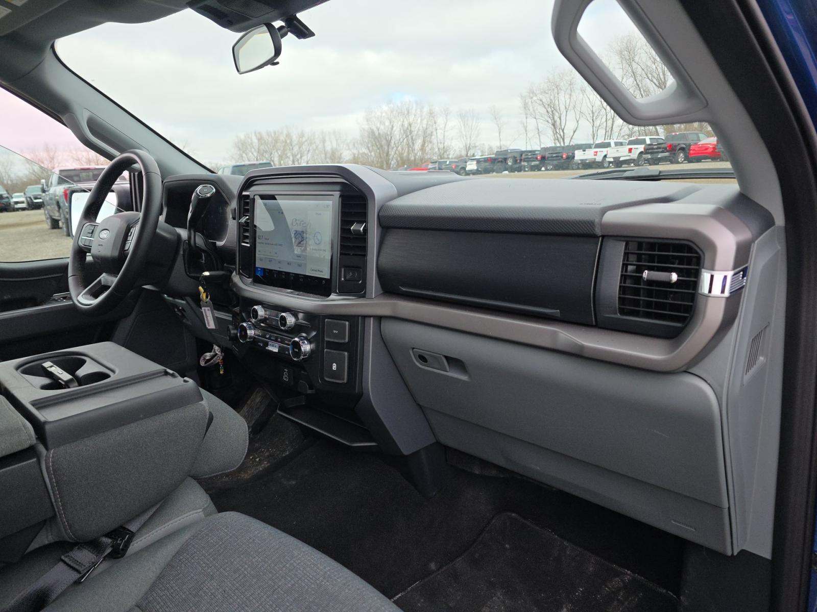 2025 Ford F-150 XLT AWD