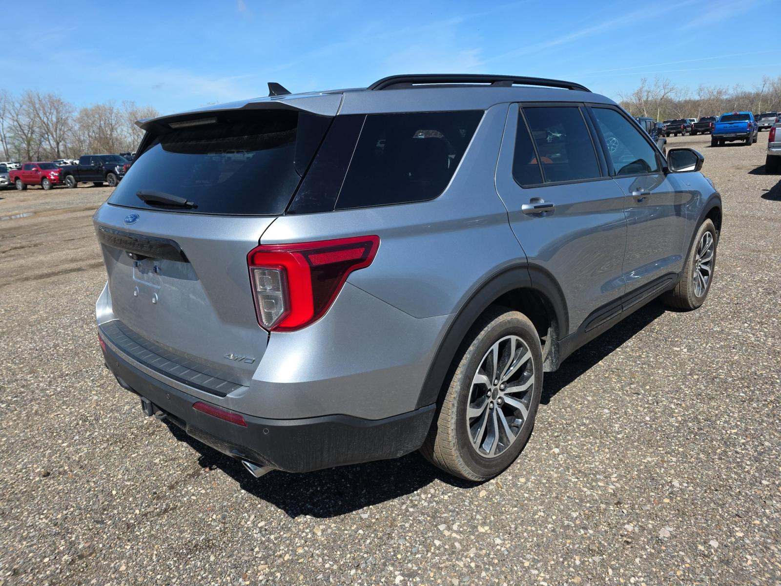 FORD EXPLORER - 3