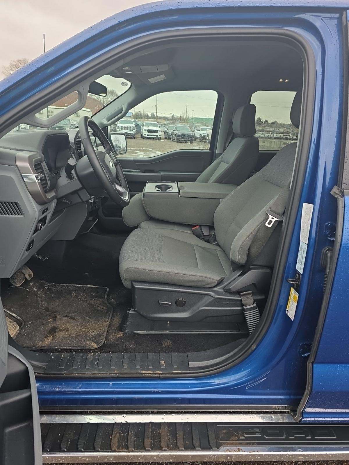 2025 Ford F-150 XLT AWD