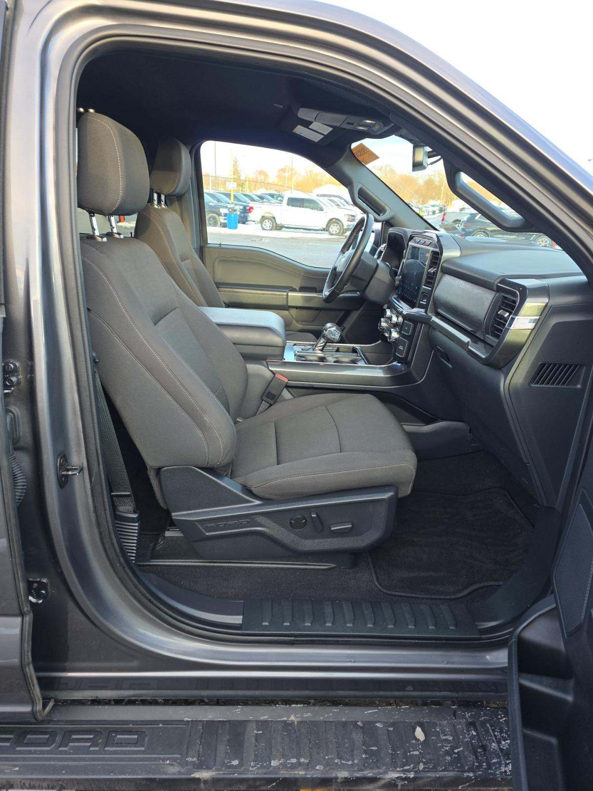 2023 Ford F-150 XLT AWD