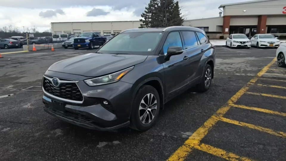 2021 Toyota Highlander Hybrid XLE