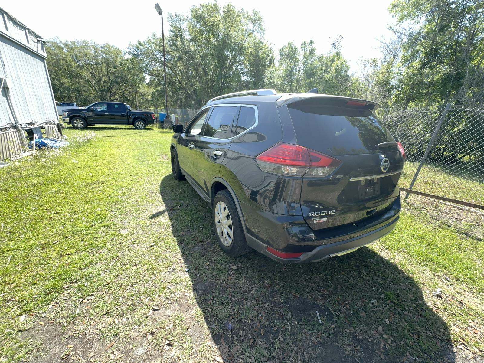 2017 Nissan Rogue S FWD