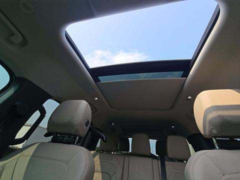 2023 Land Rover Defender 130 SE AWD