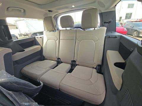 2023 Land Rover Defender 130 SE AWD