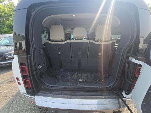 2023 Land Rover Defender 130 SE AWD