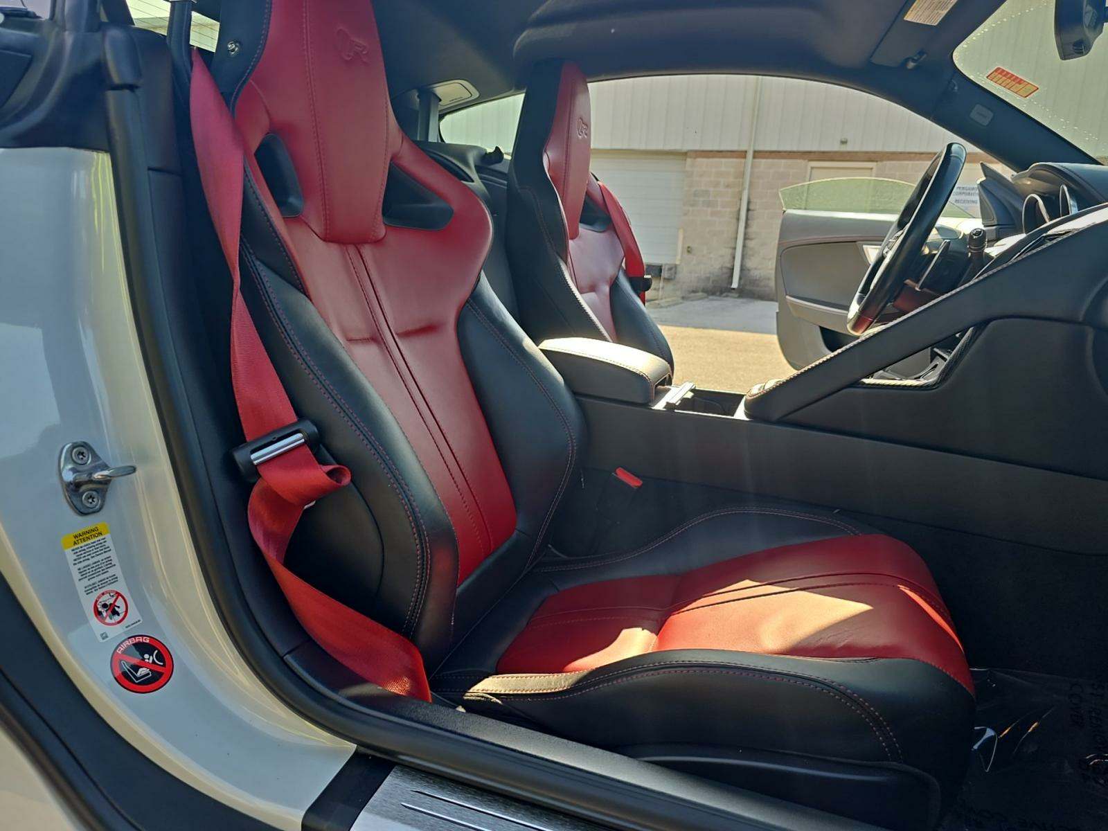 2016 Jaguar F-TYPE R AWD