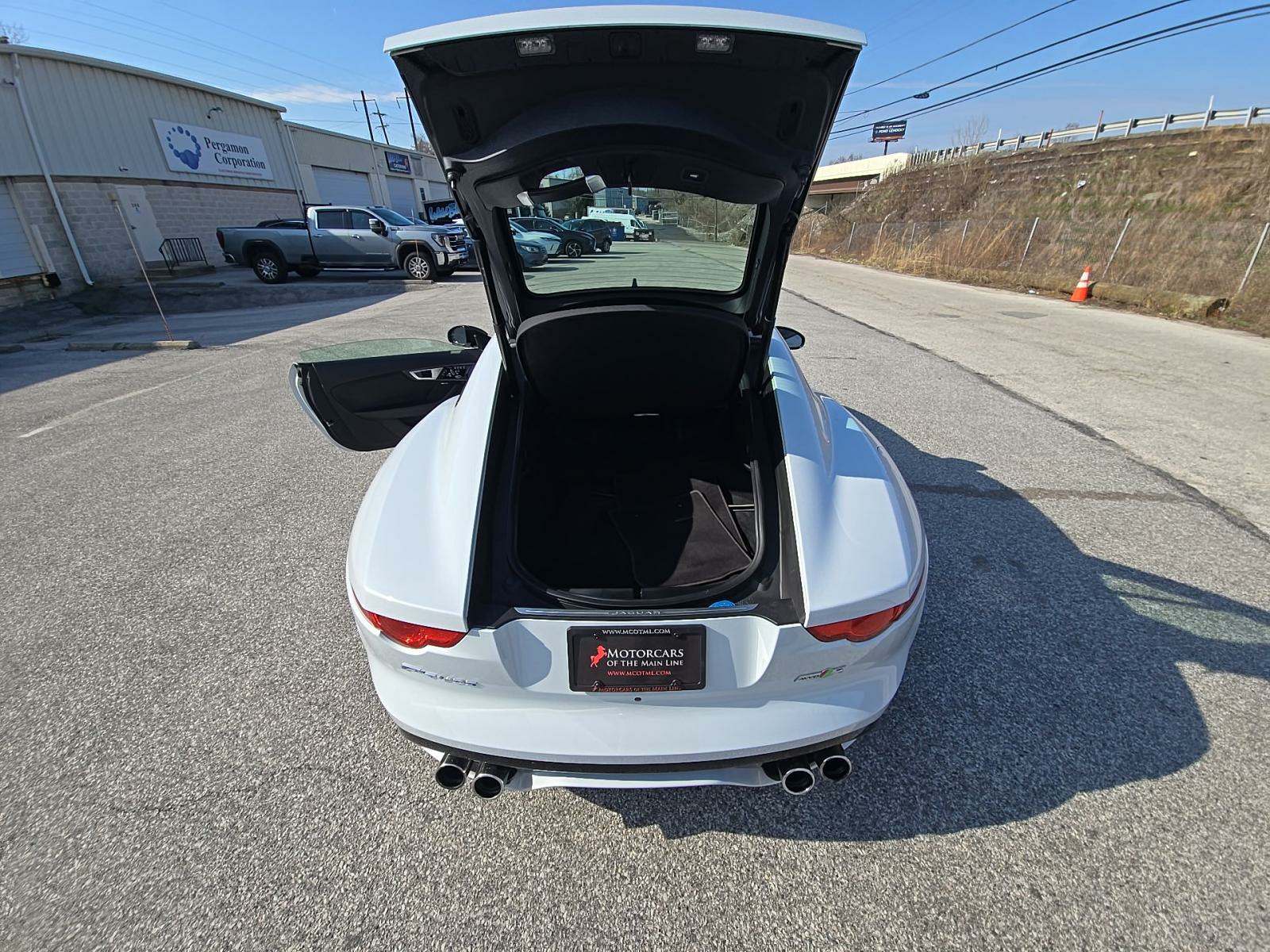 2016 Jaguar F-TYPE R AWD