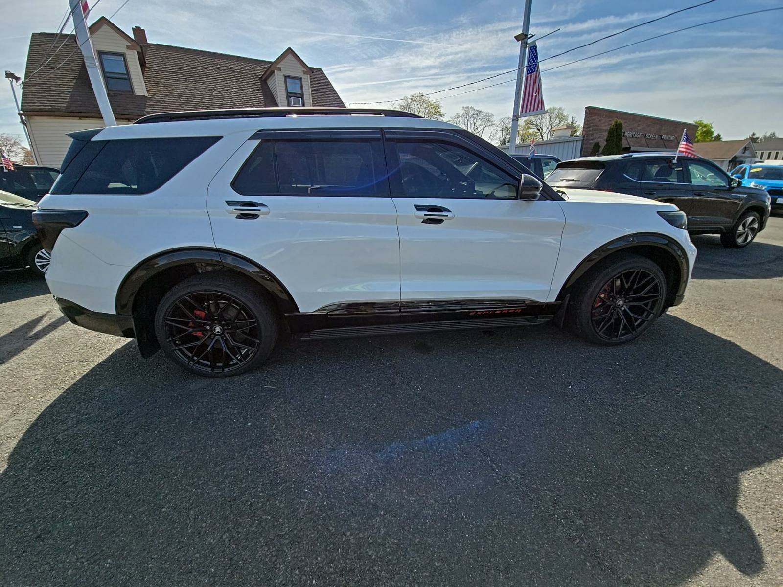 2021 Ford Explorer ST AWD