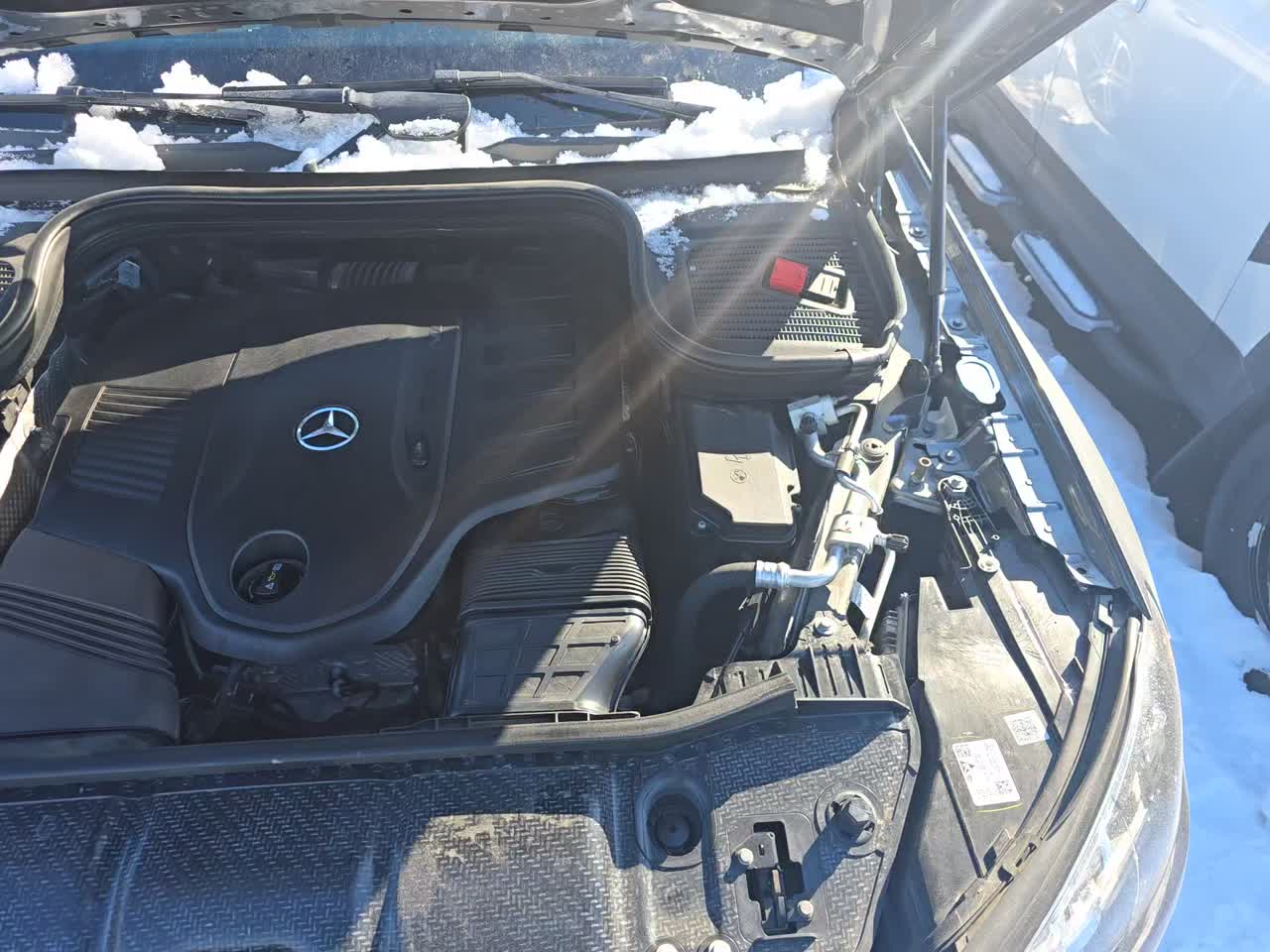 Mercedes-Benz GLS 450 4MATIC снимка Mercedes-Benz GLS 450 4MATIC