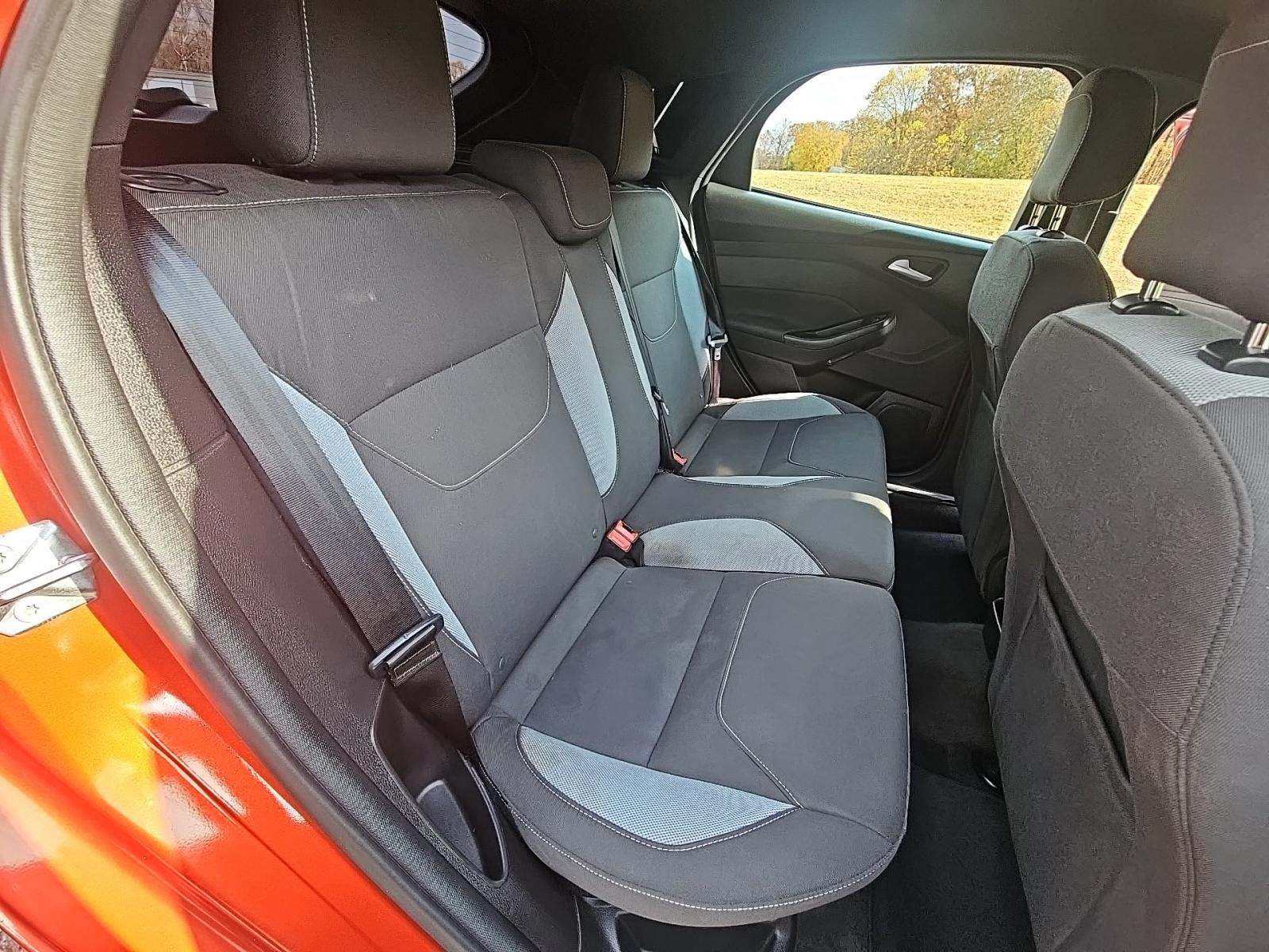 2018 Ford Focus ST FWD