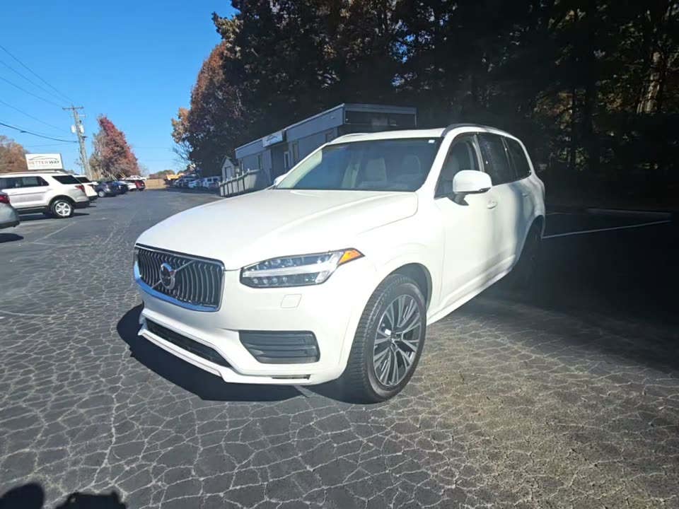 2021 Volvo XC90 T6 Momentum AWD