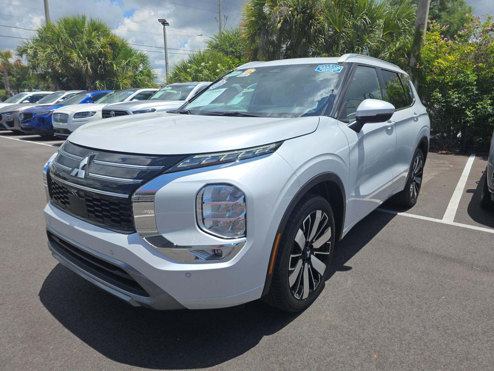 2025 Mitsubishi Outlander SEL FWD